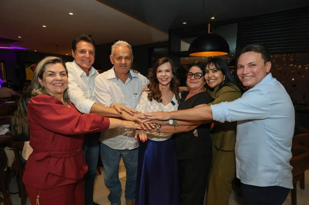Arapoema: Prefeito deixa grupo de Vicentinho e declara apoio à pré-candidatura de Dorinha