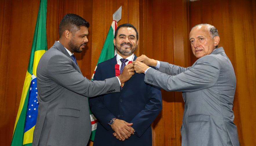 Na Câmara Municipal de Goiânia, Governador Wanderlei Barbosa recebe homenagem por contribuição da sua gestão ao agronegócio do país