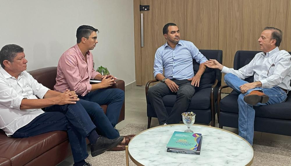 Governador Wanderlei Barbosa alinha tratamento de pacientes oncológicos com o Hospital do Amor