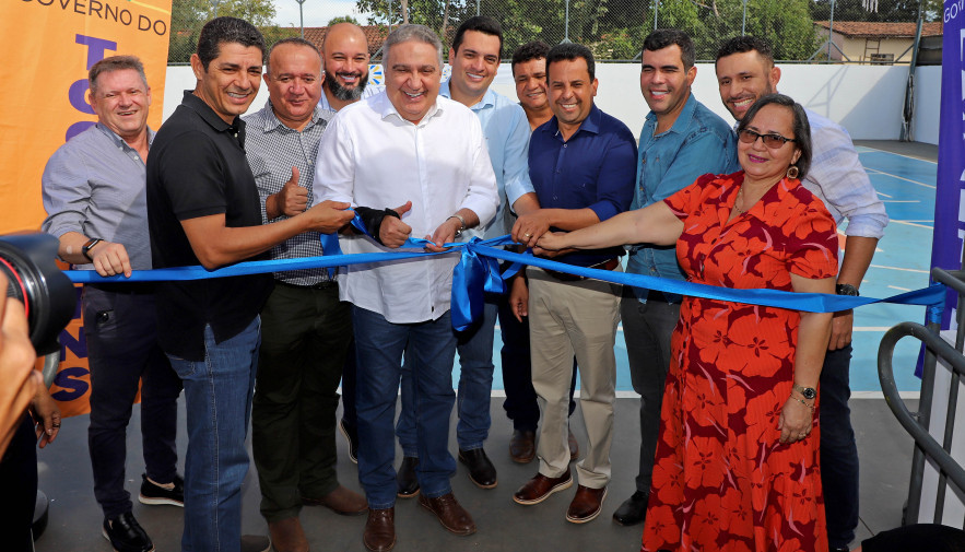 Governador em exercício, Laurez Moreira, entrega R$ 600 mil em obras para educação de Palmeirópolis