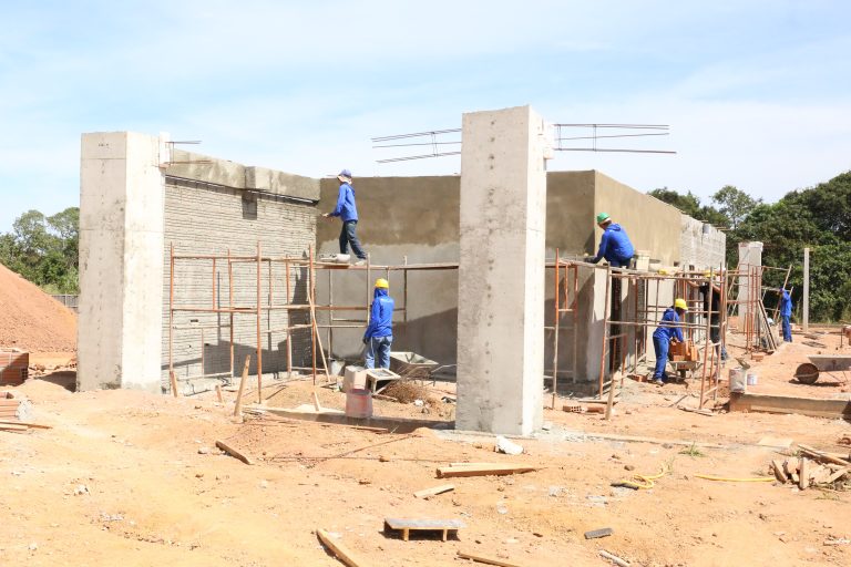 Obras da Prefeitura de Gurupi geram novas oportunidades de emprego e construtora procura por mais trabalhadores